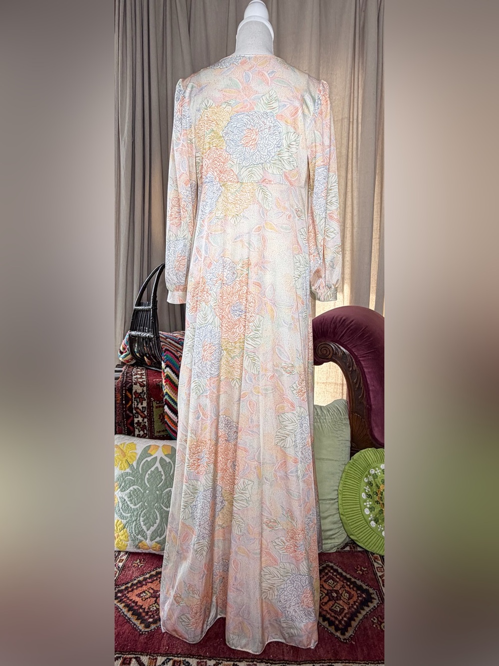 70s Floral Nightgown and Robe Set - Picture 10 of 12